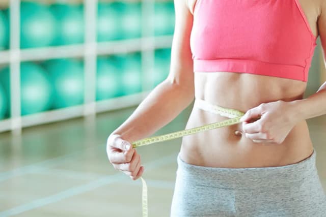 کوکتل آدیپولیز و کاهش چربیهای موضعی